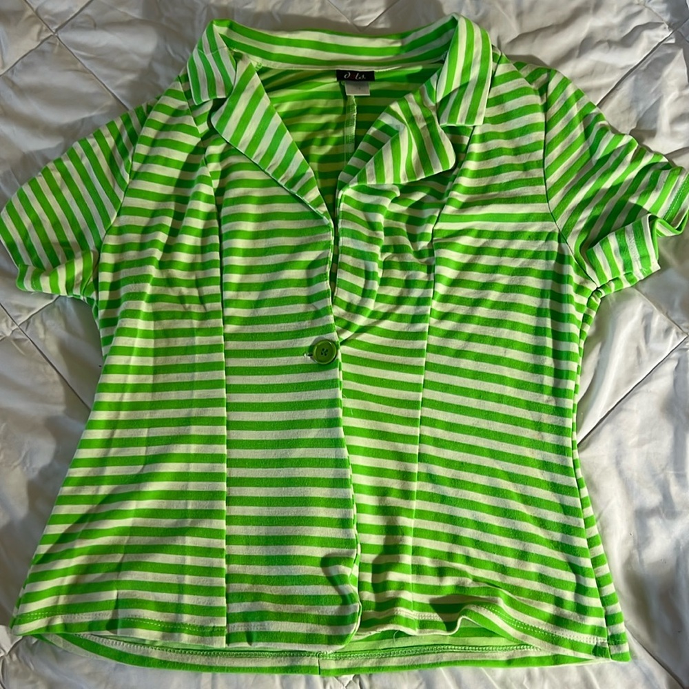 Dots Green and White Short Sleeve One Button Top Size 2x
